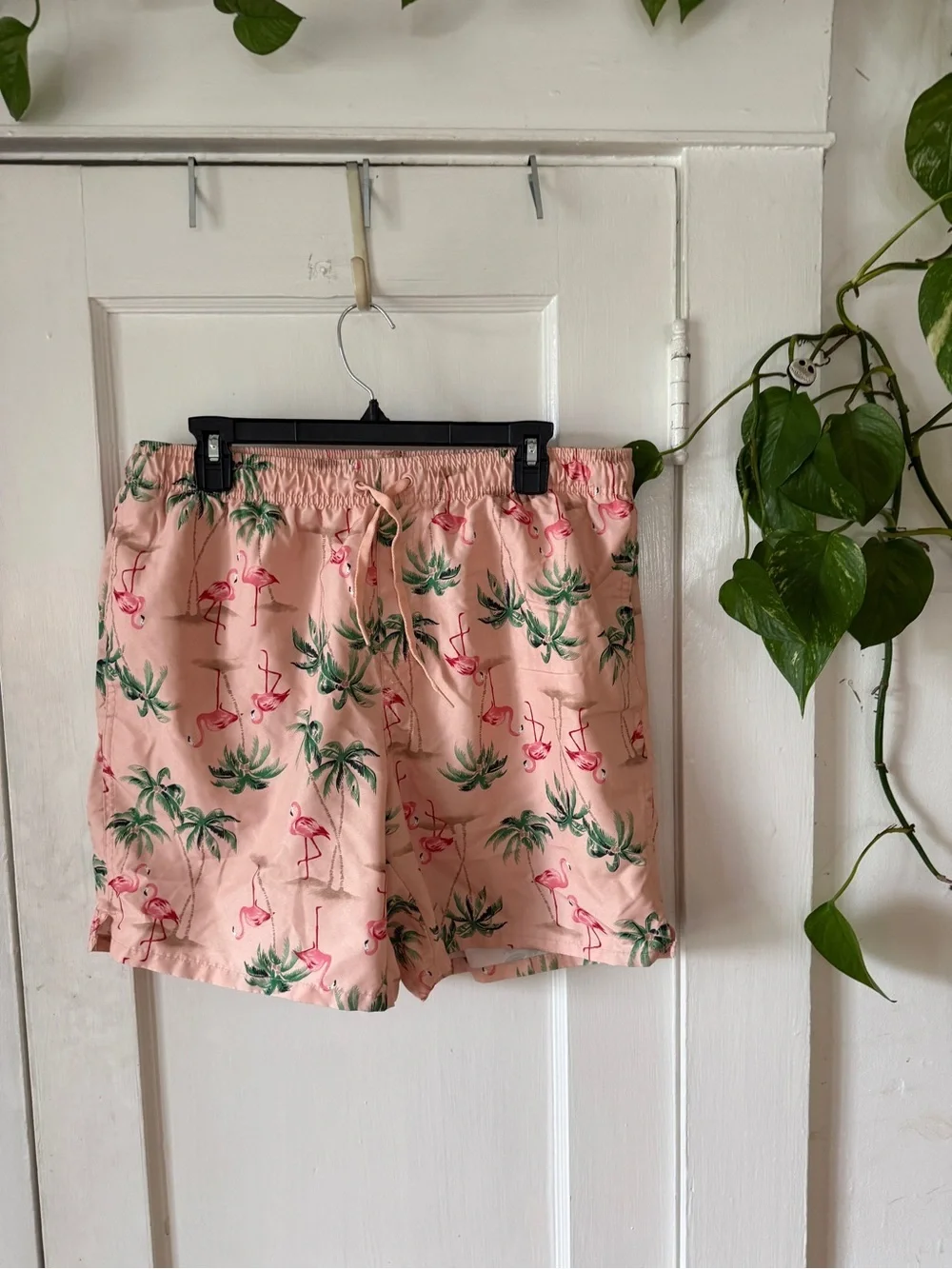 Old Navy Pink Flamingo & Palm Drawstring Shorts size L